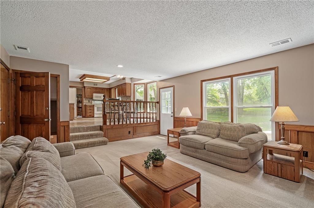 11532 S Lennox Street — photo 10