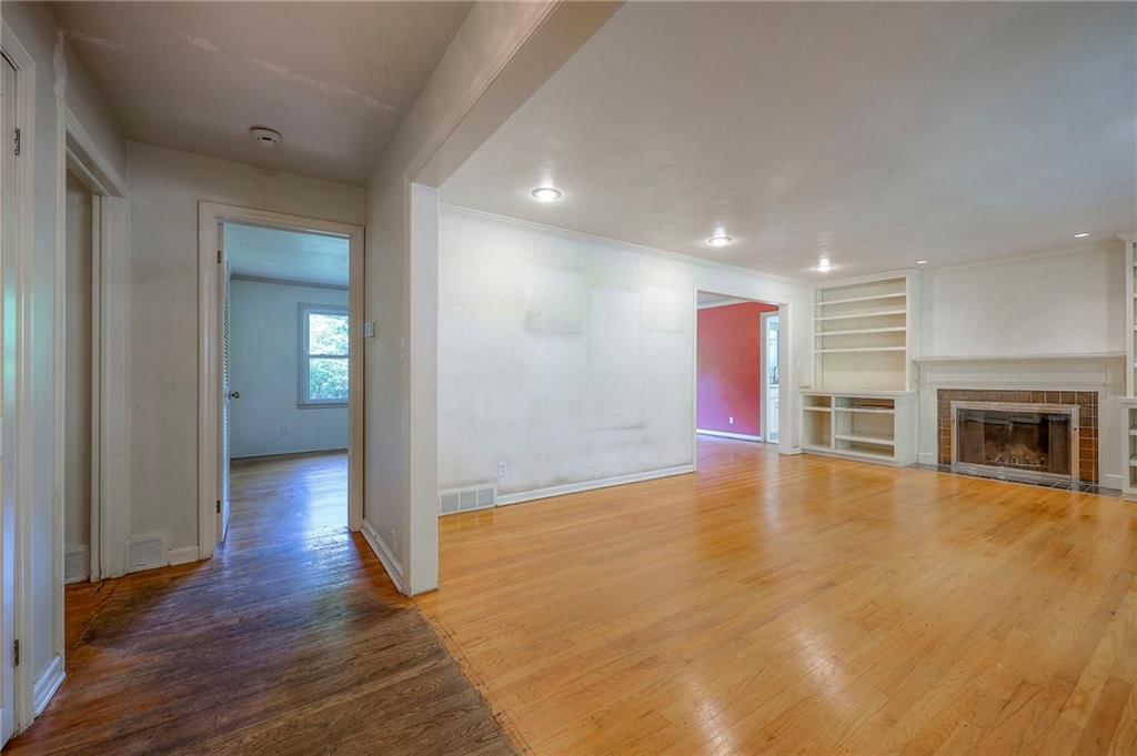 2204 W 97th Street — photo 8