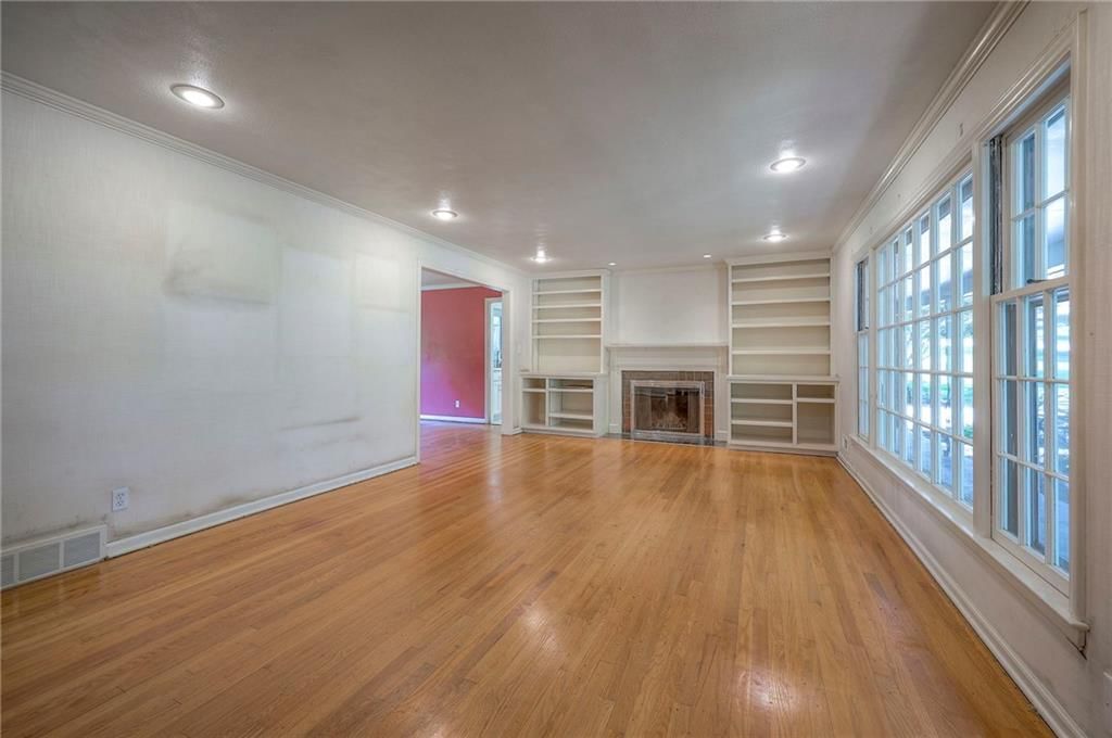 2204 W 97th Street — photo 9