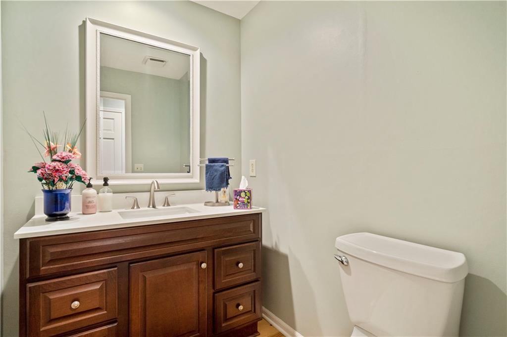 409 Summer Street — photo 16