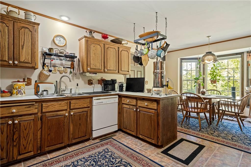 409 Summer Street — photo 19