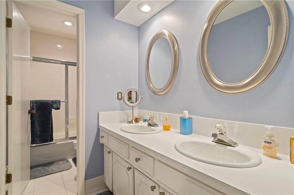 409 Summer Street — photo 28