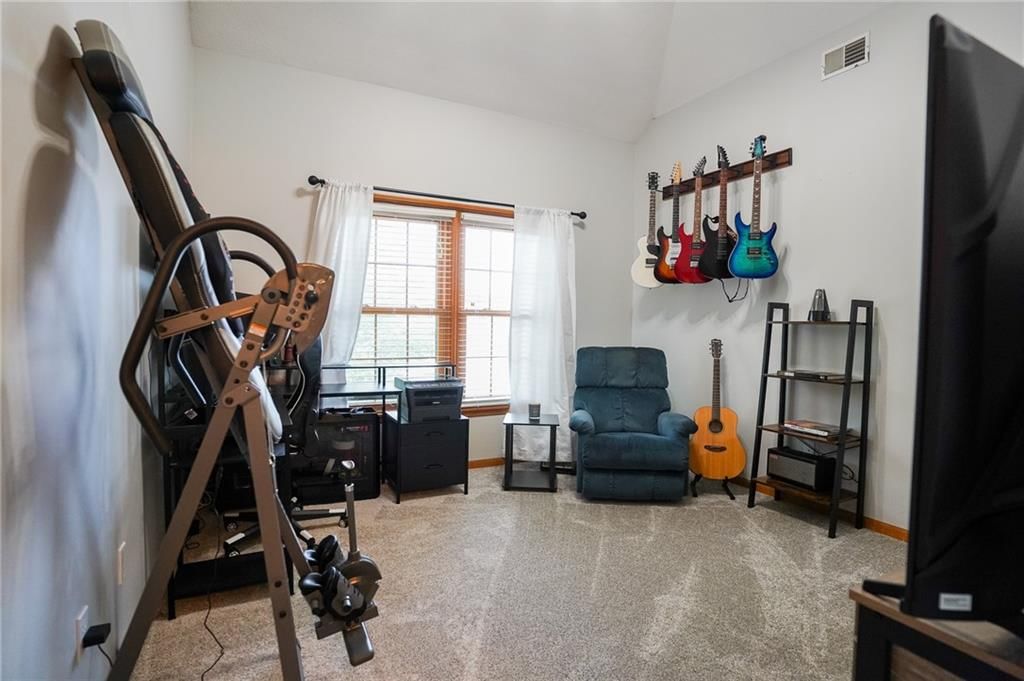3832 SW Boulder Drive — photo 32