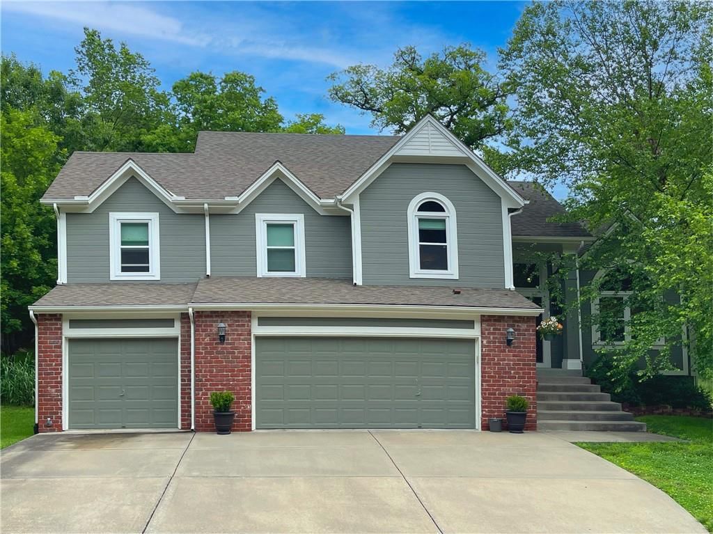 3700 NW Platte Brooke Drive, Kansas City, MO