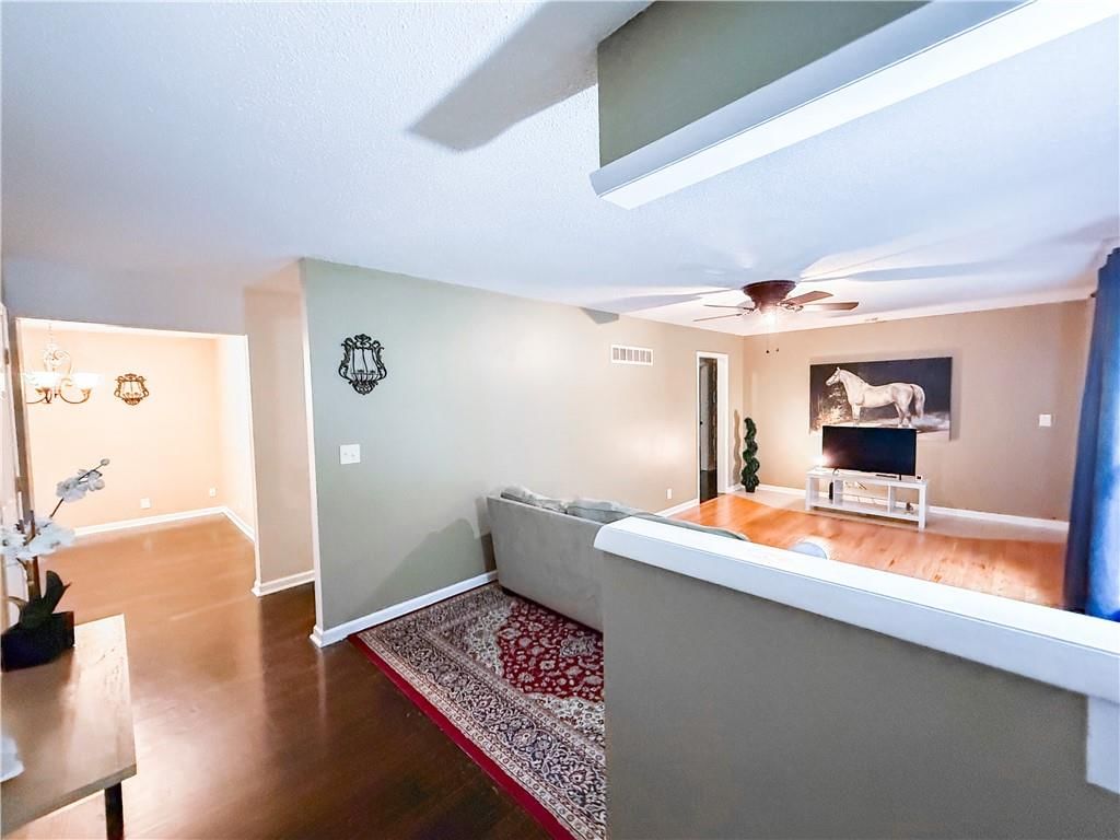 114 NW 3rd Street — photo 3