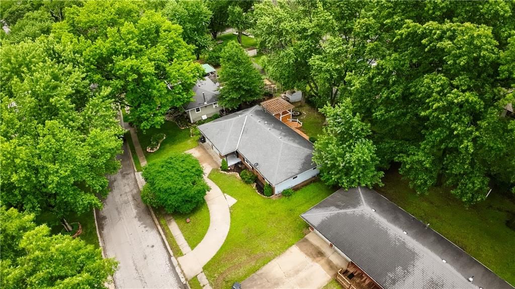 114 NW 3rd Street — photo 30