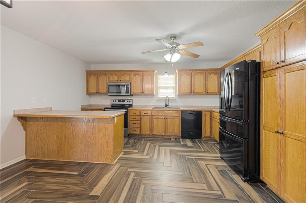 1012 Bristol Drive — photo 9