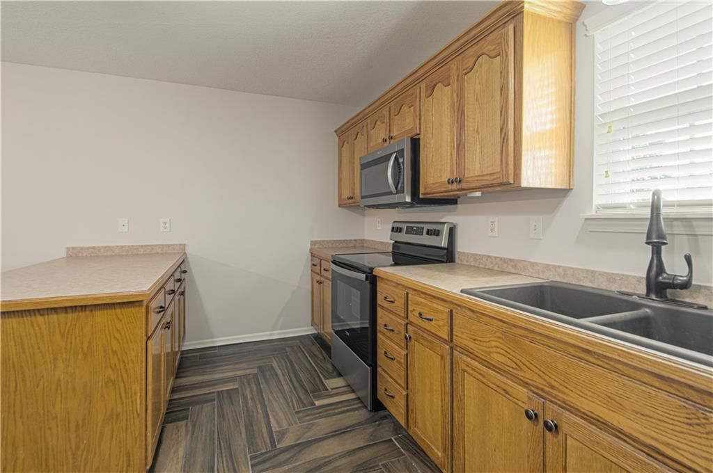 1012 Bristol Drive — photo 10