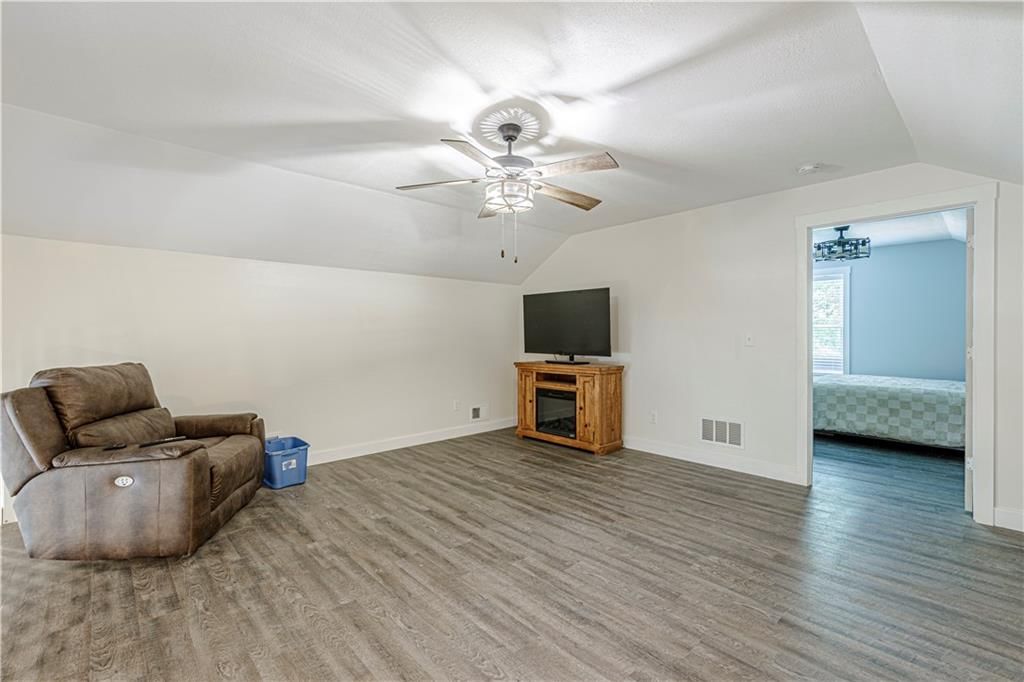1295 SE 216th Street — photo 36