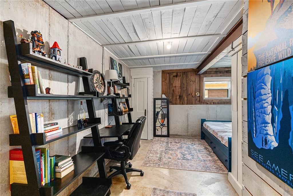 11916 Wenonga Lane — photo 31