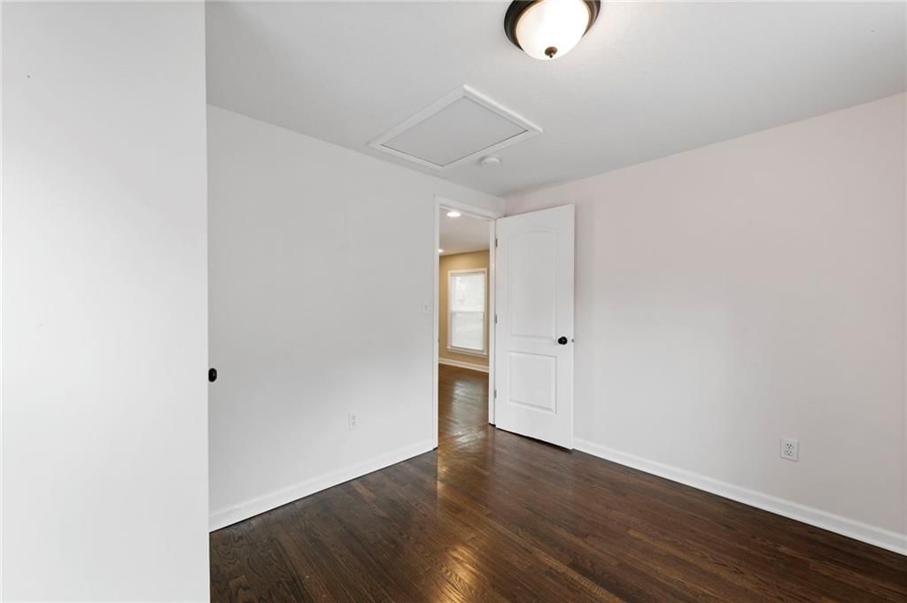 8101 Grand Avenue — photo 17
