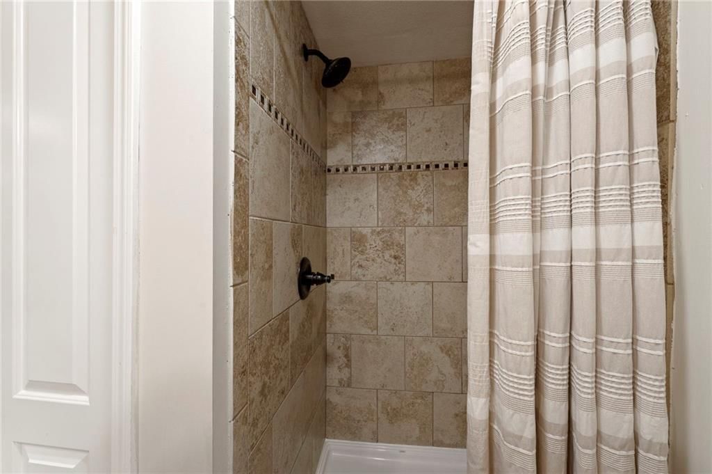 8101 Grand Avenue — photo 20