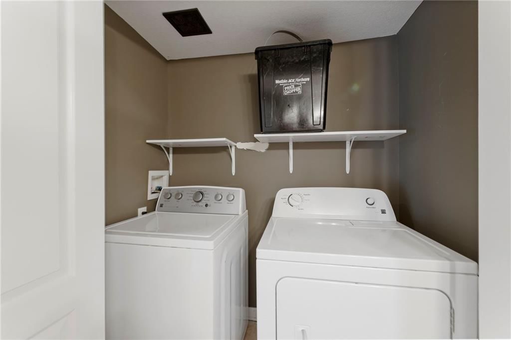 8101 Grand Avenue — photo 21