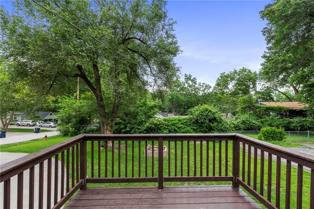8101 Grand Avenue — photo 25