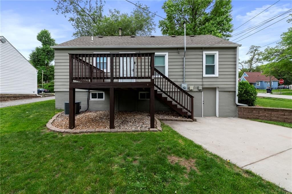 8101 Grand Avenue — photo 31