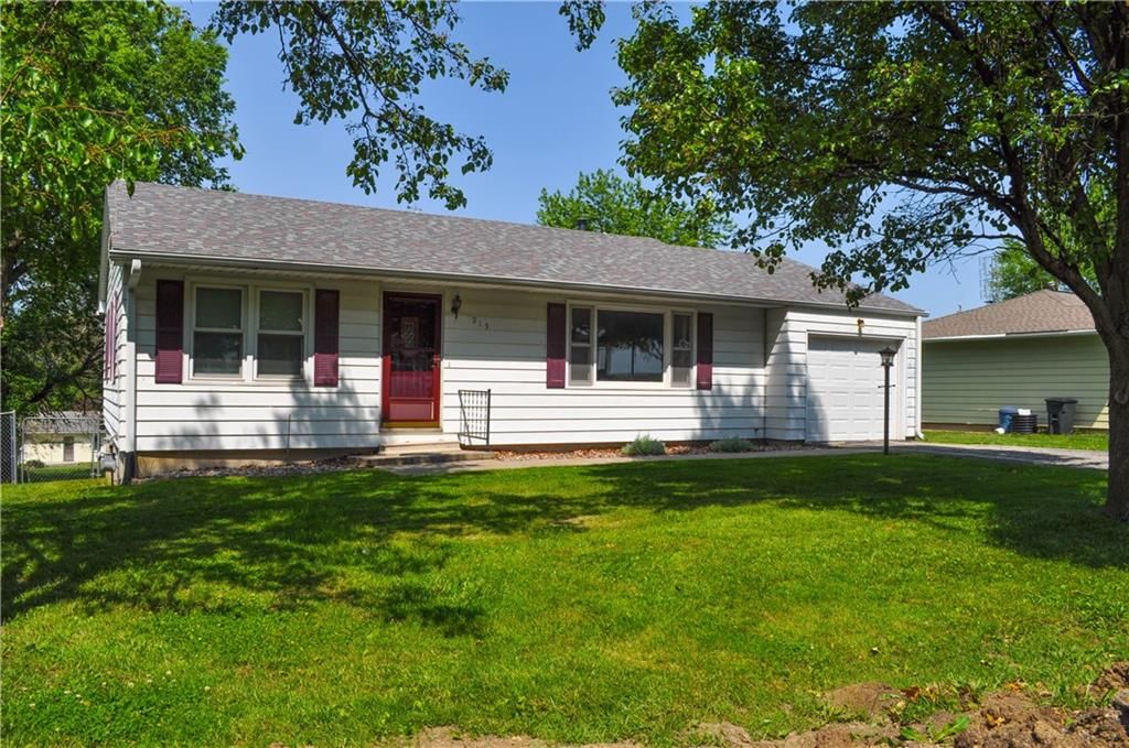 913 N Maple Street — photo 2