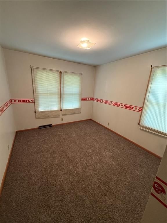 913 N Maple Street — photo 9