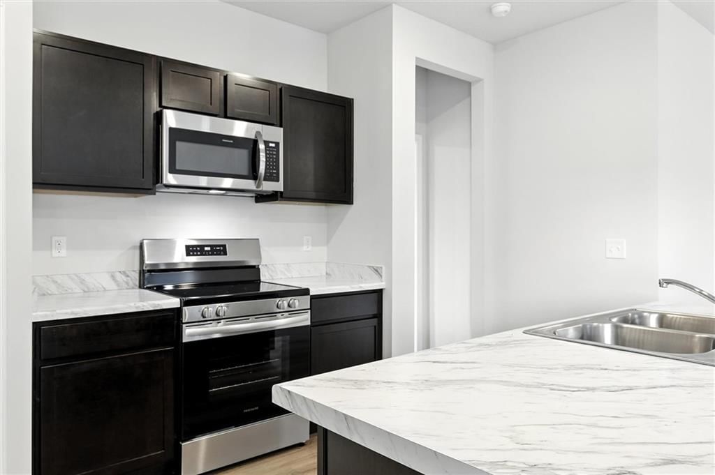 551 W Lanesfield Street — photo 10