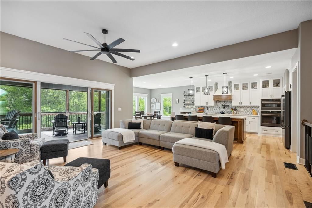 3112 Legacy Wood Drive — photo 5
