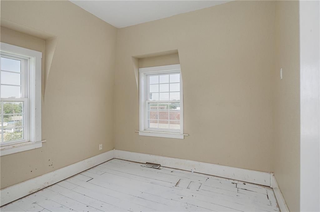 301 W Van Buren Street — photo 19