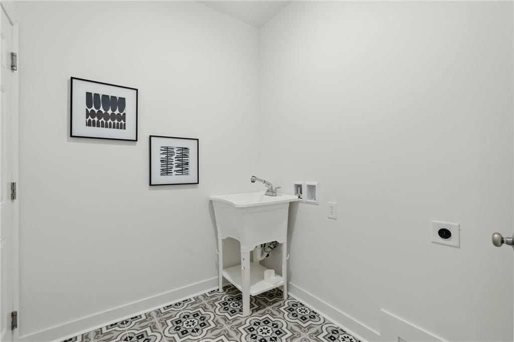 2923 N 52nd Street — photo 17