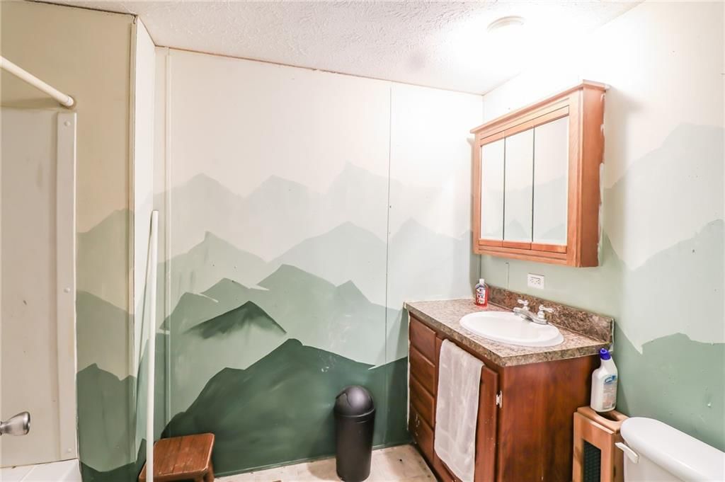 614 SW T Highway — photo 16