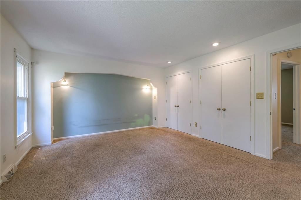 629 S Valley Road — photo 17