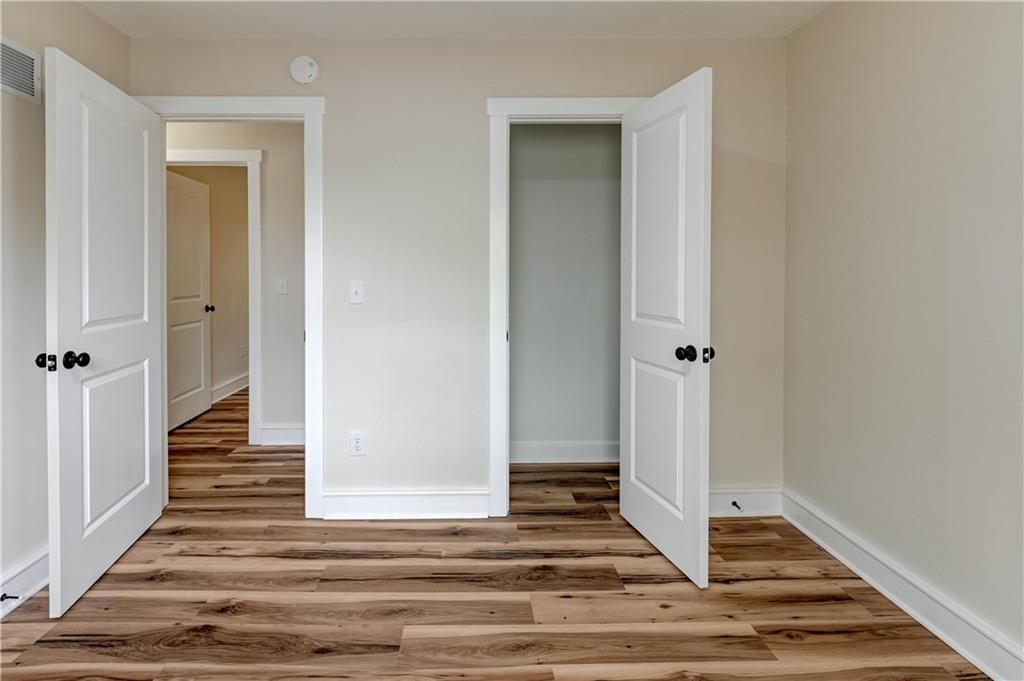 10038 N Central Street — photo 17