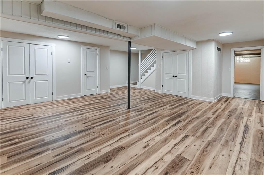 10038 N Central Street — photo 23
