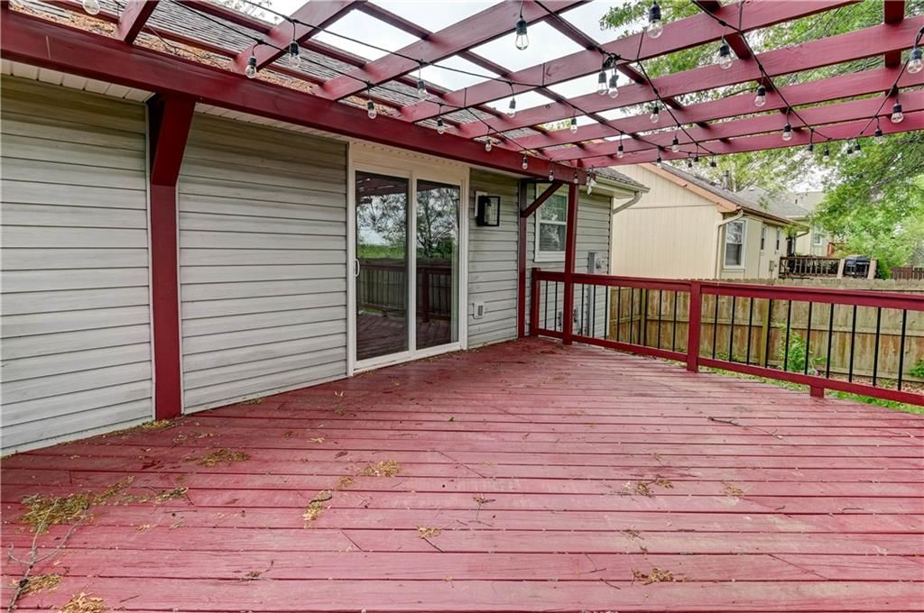 10038 N Central Street — photo 28