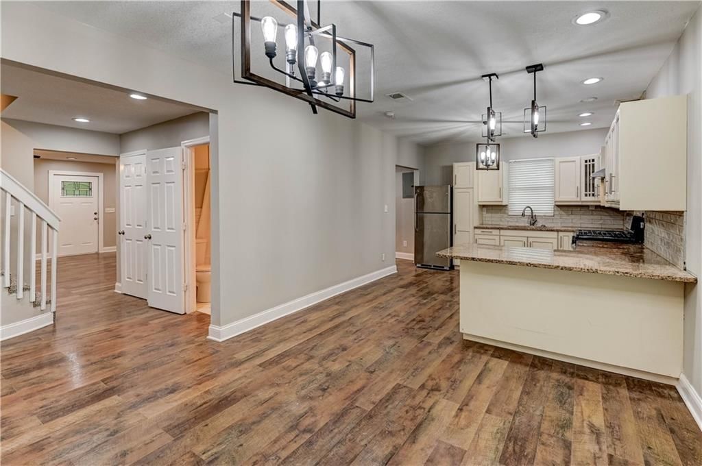 5318 NE 49th Street — photo 11