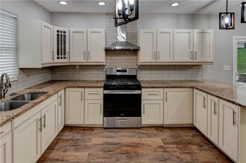 5318 NE 49th Street — photo 17