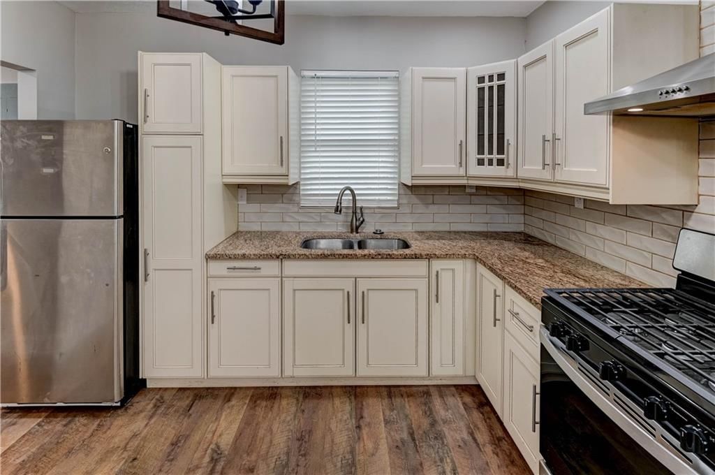 5318 NE 49th Street — photo 18