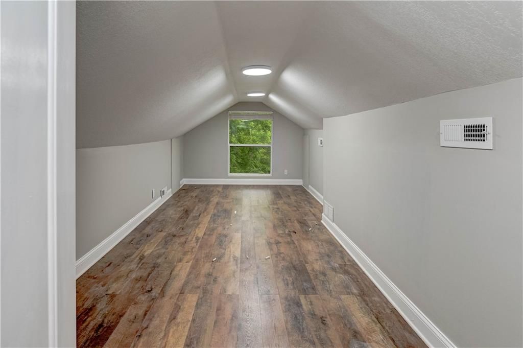 5318 NE 49th Street — photo 30