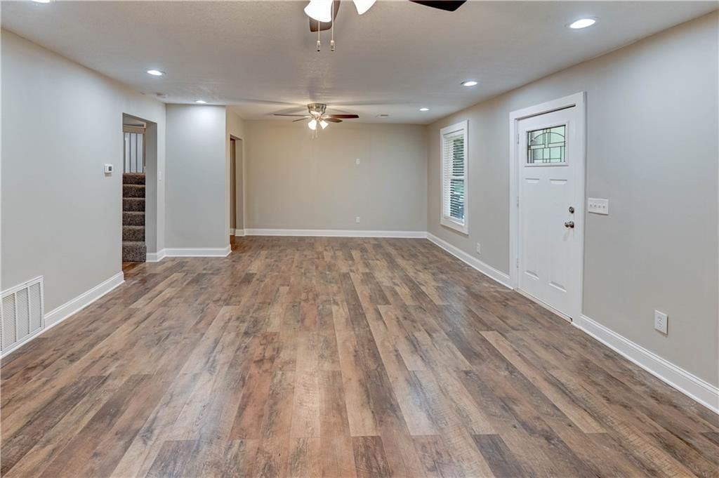 5318 NE 49th Street — photo 8