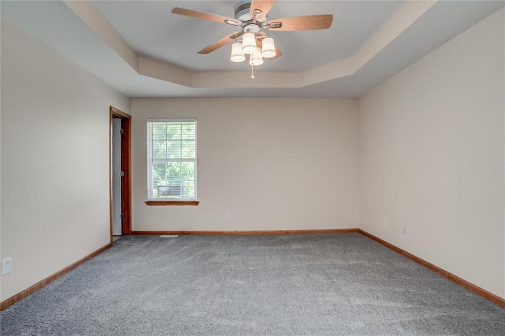 1919 Prairie Grass Drive — photo 18