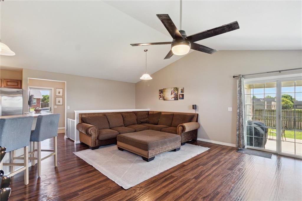 1901 Patton Court — photo 7