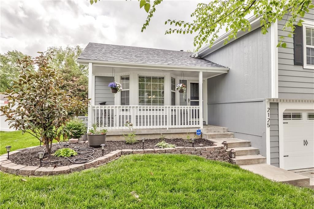 2125 NE Chipman Road — photo 3
