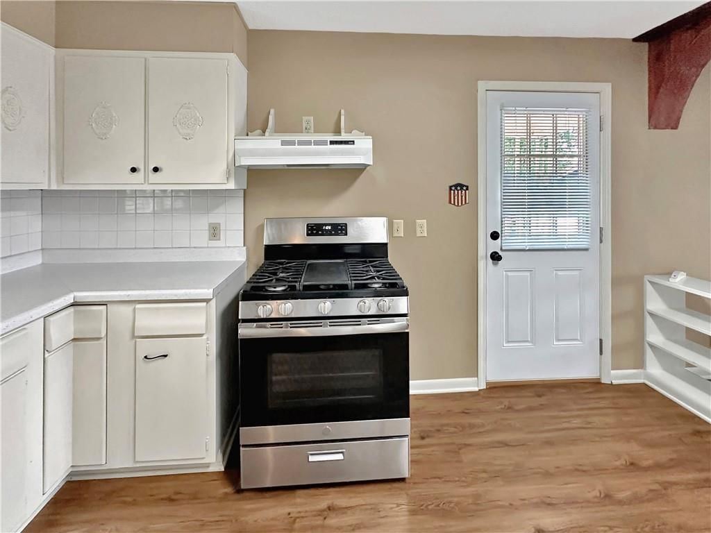 26684 Waterview Drive — photo 17