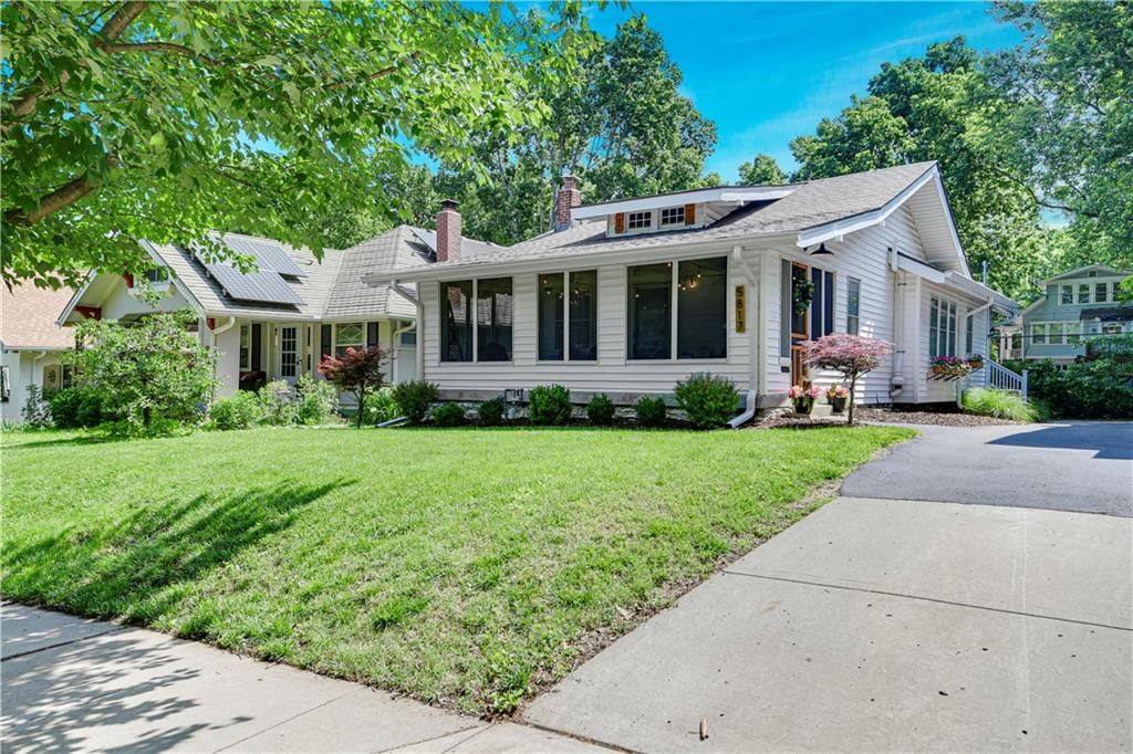 5817 Locust Street, Kansas City, MO