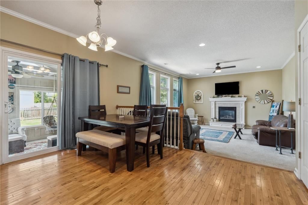 2436 SW Current Lane — photo 9