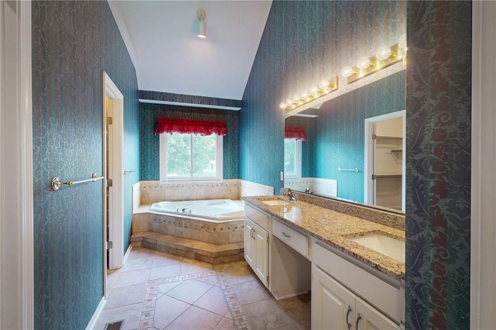 1404 NE Piedmont Drive — photo 20