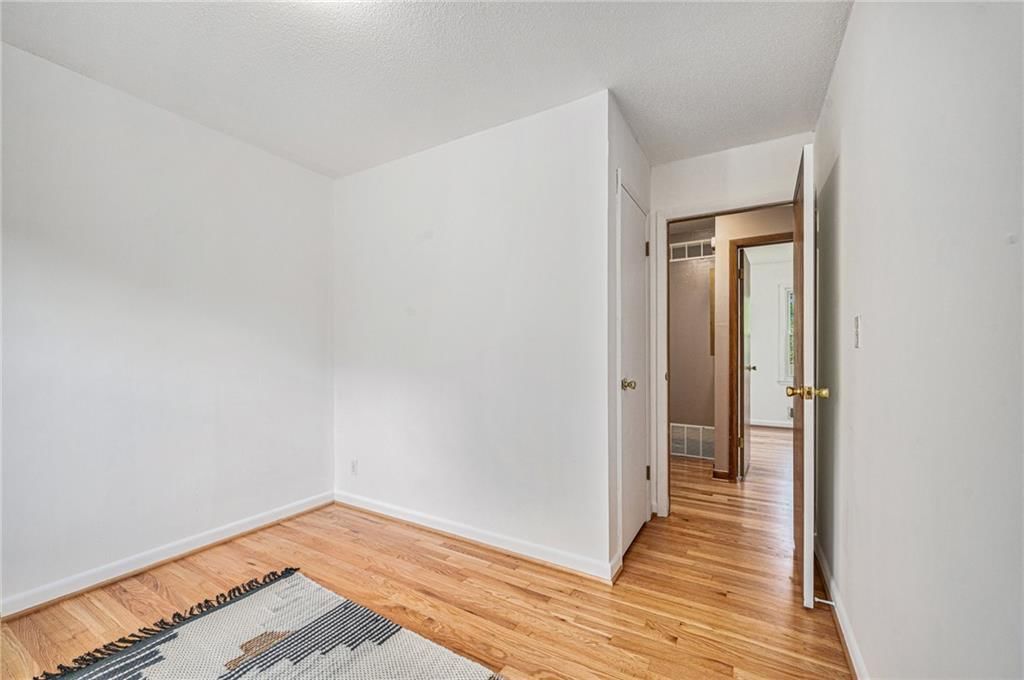 5005 Hawthorne Avenue — photo 7