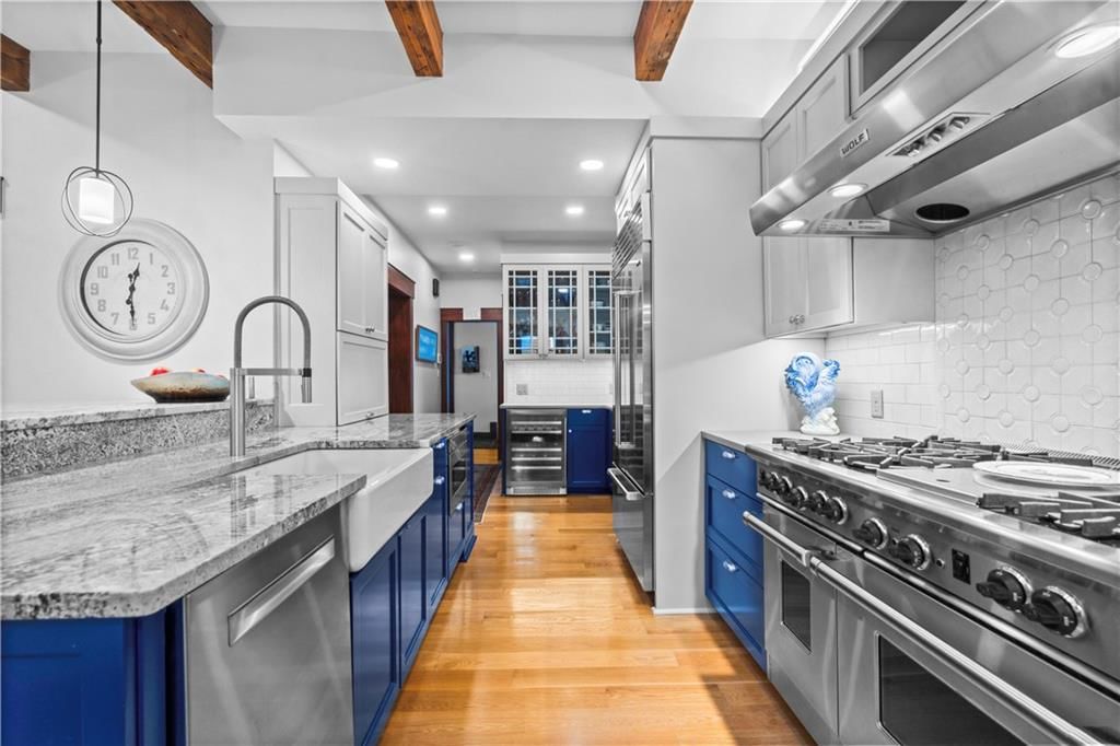5409 Wyandotte Street — photo 18