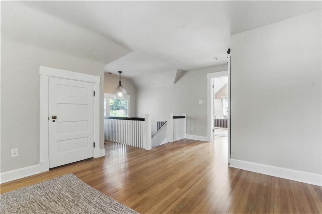 5409 Wyandotte Street — photo 49