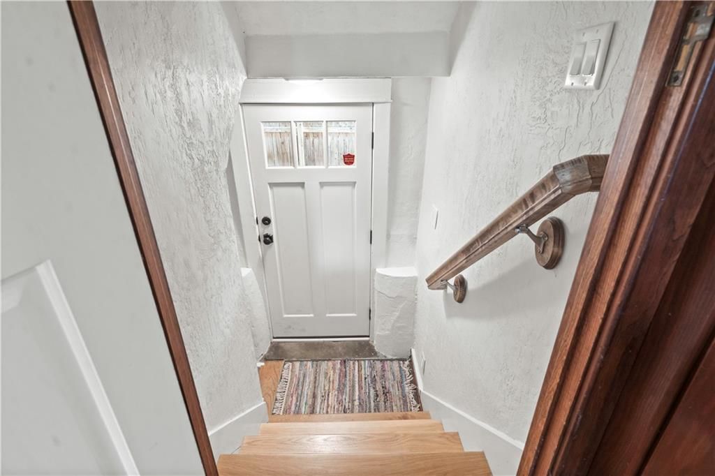 5409 Wyandotte Street — photo 55