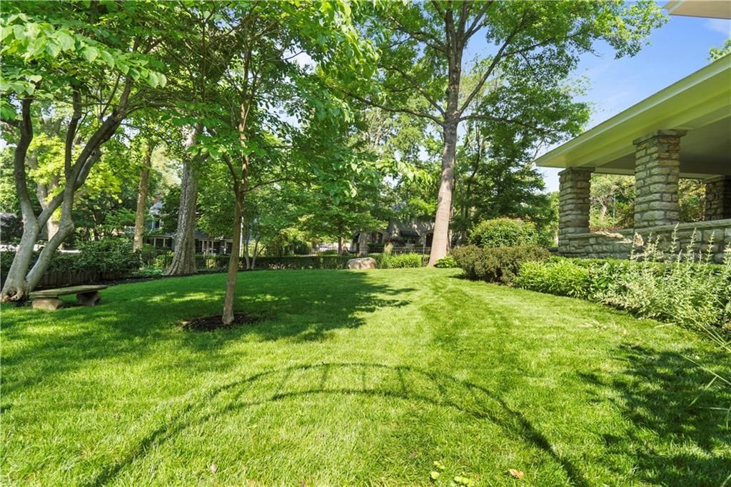 5409 Wyandotte Street — photo 64