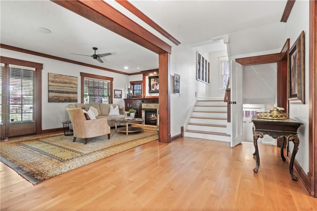 5409 Wyandotte Street — photo 9