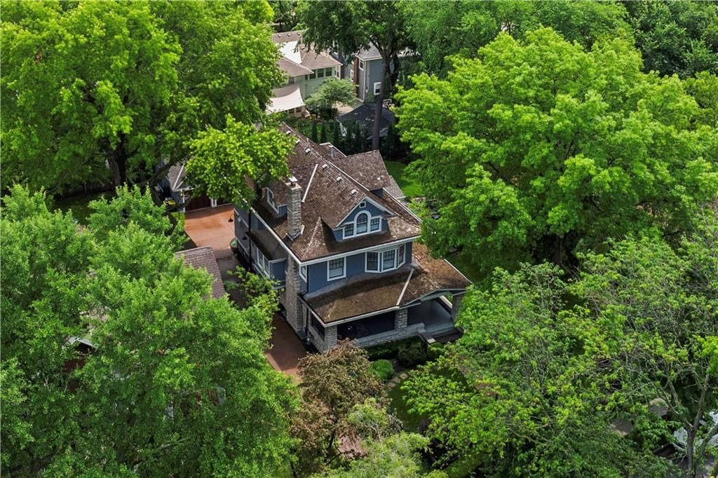 5409 Wyandotte Street — photo 87