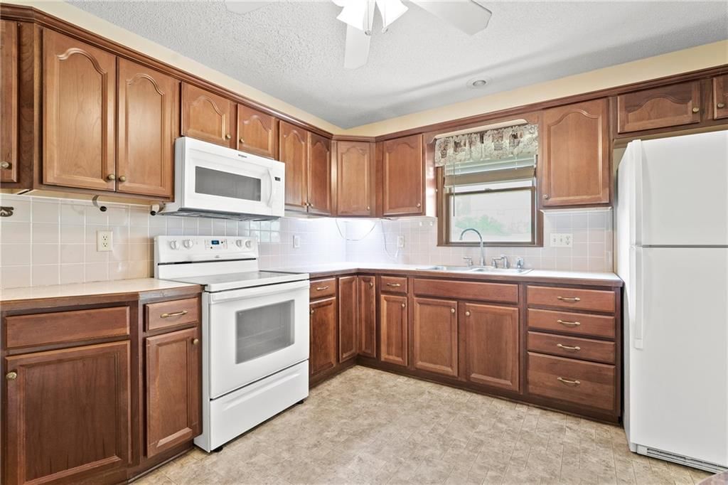 120 Highland Road — photo 13